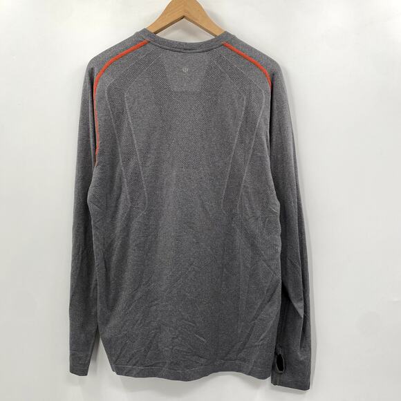 Lululemon gray long sleeve men's athletic top - Picture 3 of 4